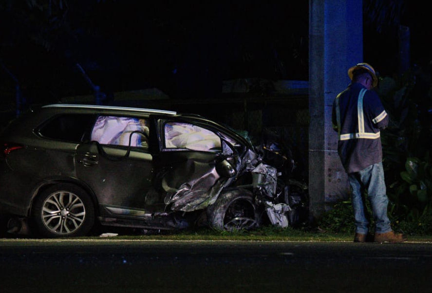 SUV crashes into power pole in Asan